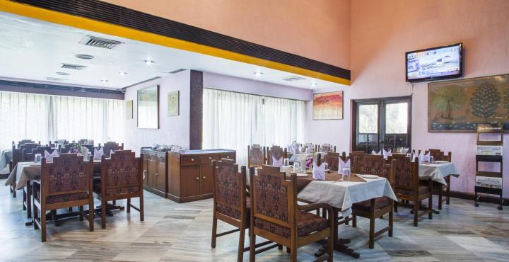 Hotel Kalinga Ashok Бхубанешвара Экстерьер фото